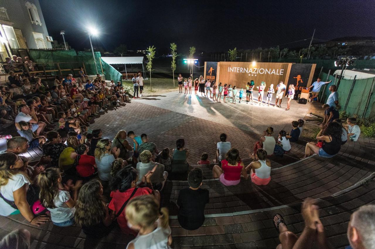 Camping Internazionale - Sottomarina Di Chioggia Bagian luar foto